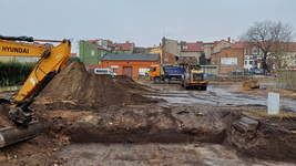 Trwa budowa budynku mieszkalnego na konińskiej Starówce